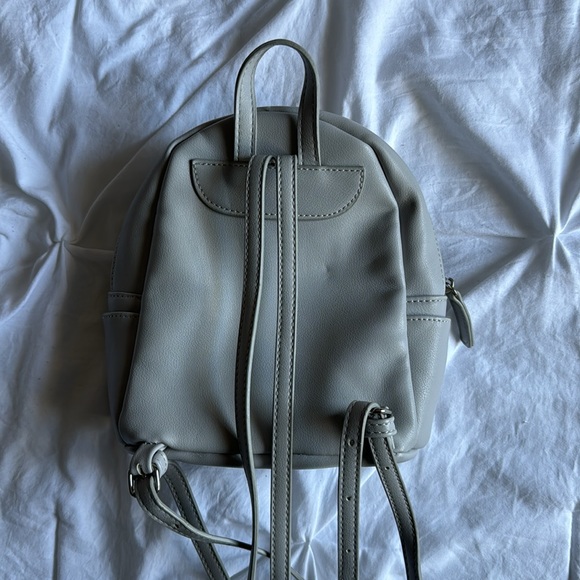 Forever 21 ladies mini backpack - Picture 2 of 7